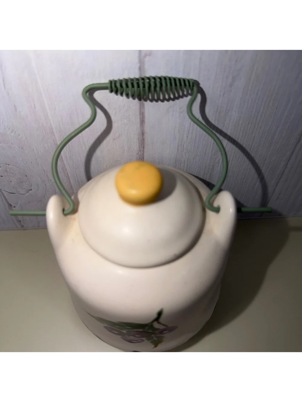N/A ceramic berry